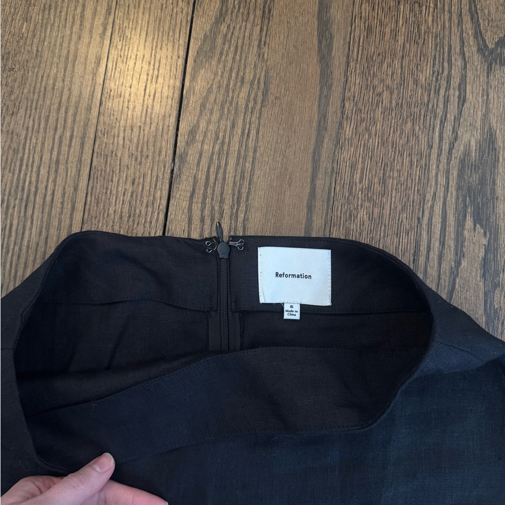 Reformation Black Mini Skirt - Picture 4 of 5